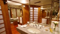 DANGLETERRE II  Bathroom